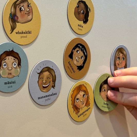 Kuwi and Friends Emotions Magnets